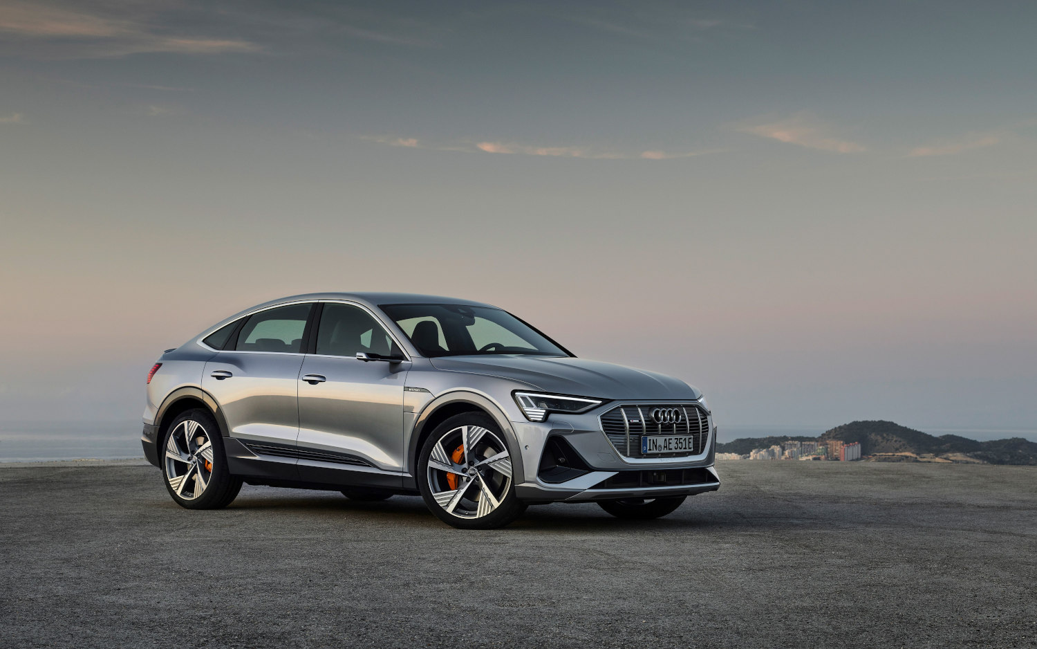 Audi etron Sportback Prestige 2021 SUV Drive